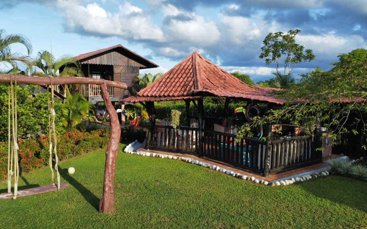 bungalows near chachagua rainforest