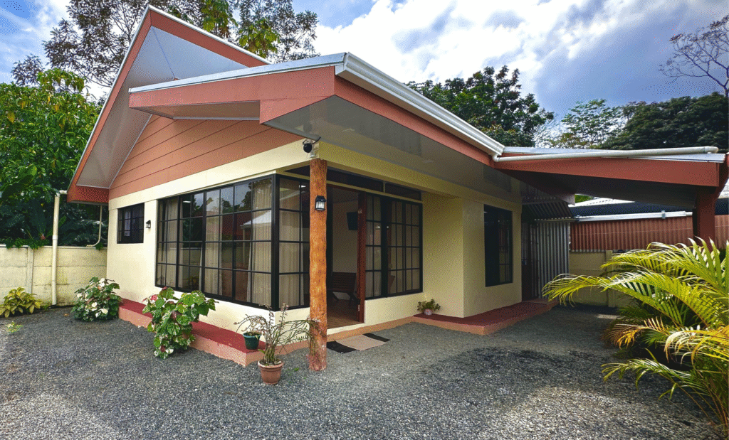 villa tito, hotel en arenal volcano