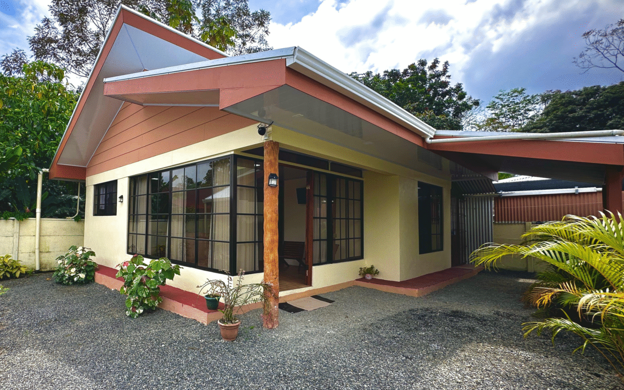 villa tito, hotel en arenal volcano